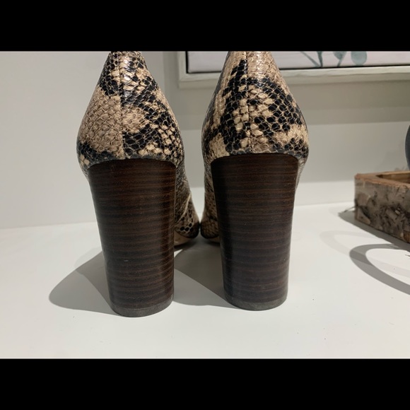 louise et cie  snake print heels - Picture 2 of 4